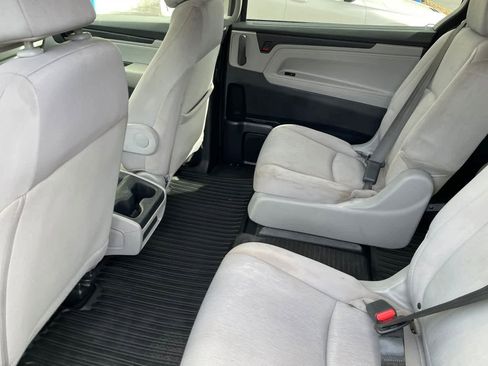 Used 2019 Honda Odyssey LX image 10