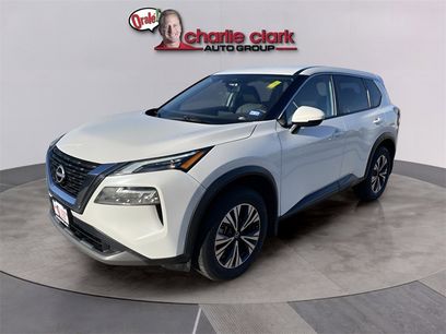 Used 2022 Nissan Rogue SV