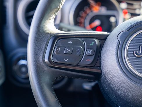 Used 2023 Jeep Wrangler Unlimited Sport AWD/4WD image 25