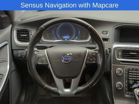 Used 2016 Volvo V60 T5 Premier w/ Convenience Package image 20