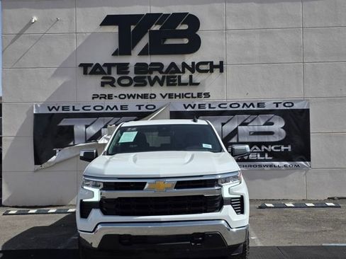 Used 2024 Chevrolet Silverado 1500 LT w/ Z71 Off-Road Package image 8