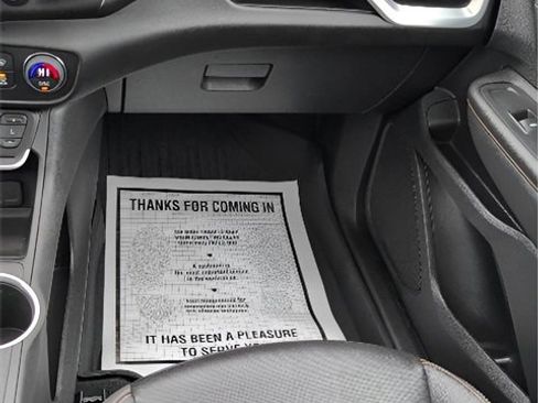 Used 2021 GMC Terrain SLT image 19