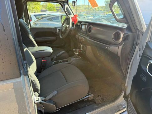 Used 2023 Jeep Wrangler Willys image 23