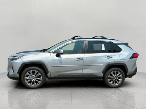 Used 2025 Toyota RAV4 XLE Premium w/ Weather Package AWD/4WD image 5