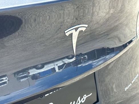 Used 2024 Tesla Model Y Long Range AWD/4WD image 6