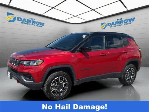 Certified 2025 Jeep Compass Trailhawk AWD/4WD image 1