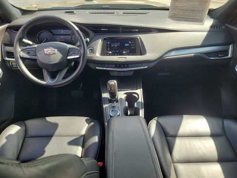 Used 2021 Cadillac XT4 Premium Luxury image 16