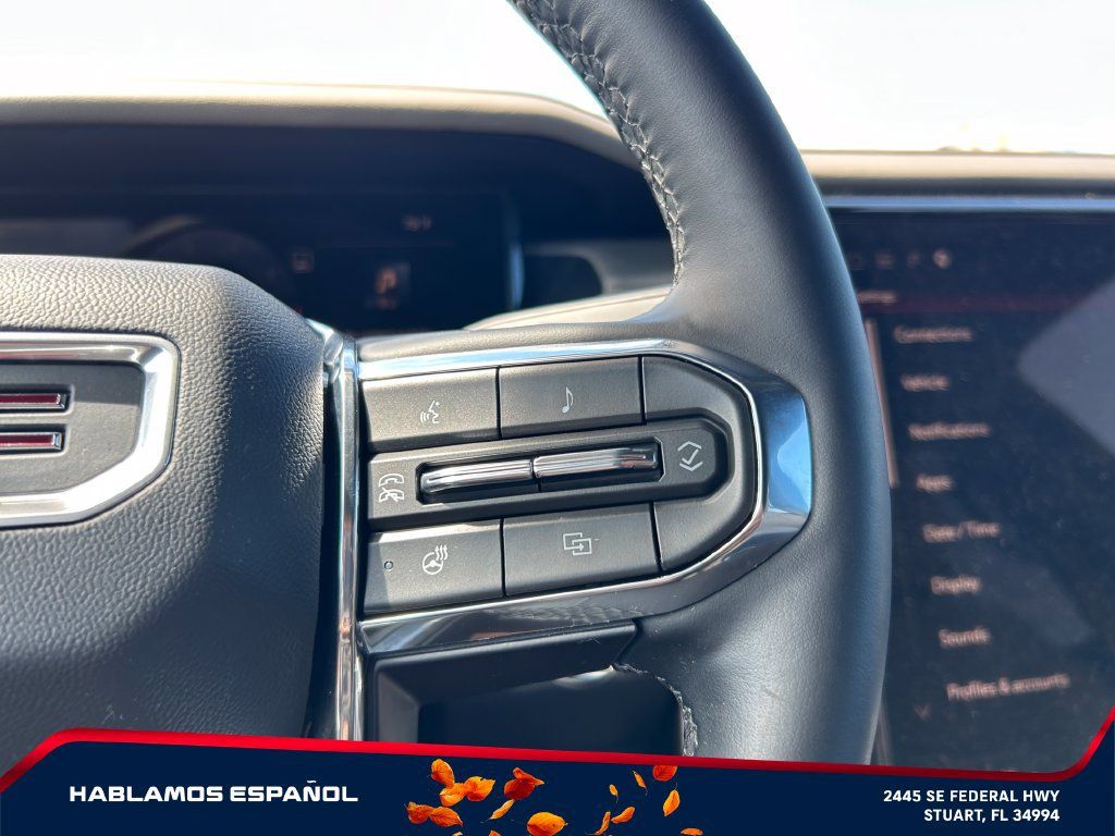Used 2026 GMC Acadia Elevation w/ Elevation Premium Package FWD image 26