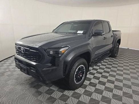 Used 2024 Toyota Tacoma TRD Off-Road w/ TRD Off Road Premium Package AWD/4WD image 82