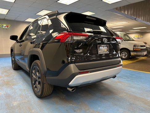 Used 2024 Toyota RAV4 Adventure image 10
