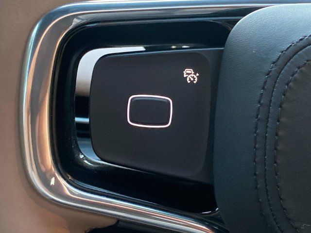 Certified 2025 Lincoln Navigator Black Label AWD/4WD image 18