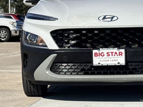 Used 2023 Hyundai Kona SEL image 7