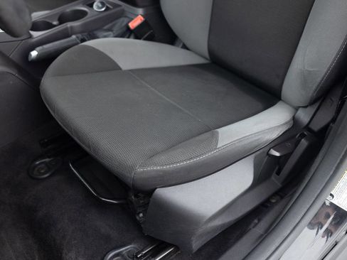 Used 2013 Ford Focus SE image 21