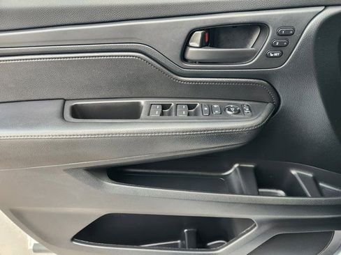 Used 2023 Honda Odyssey Sport image 25