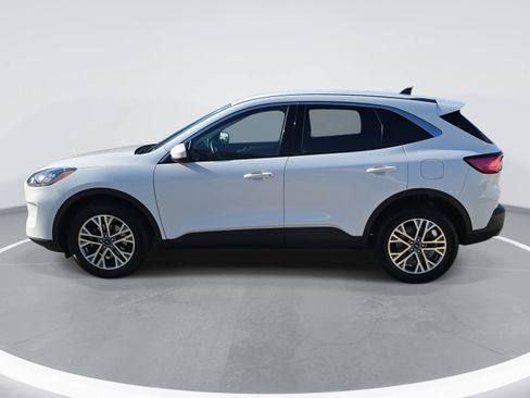 Used 2022 Ford Escape SEL image 8