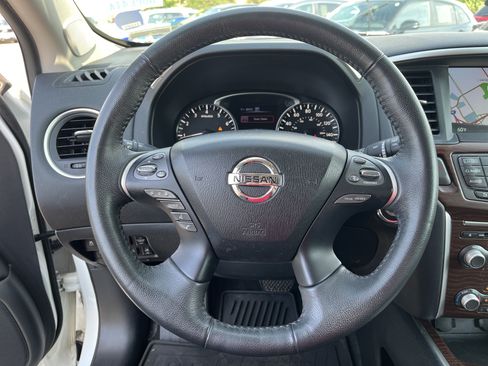 Used 2017 Nissan Pathfinder Platinum w/ Cargo Package AWD/4WD image 22