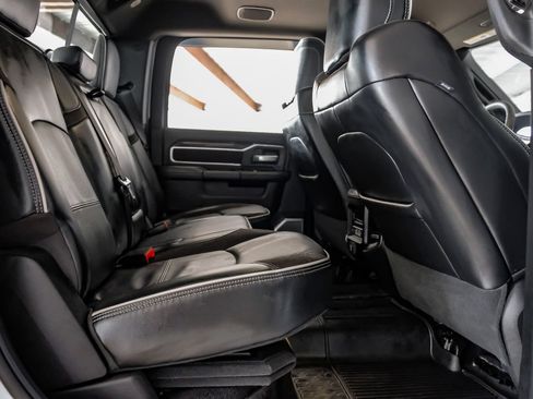 Used 2025 RAM 3500 Laramie AWD/4WD image 33