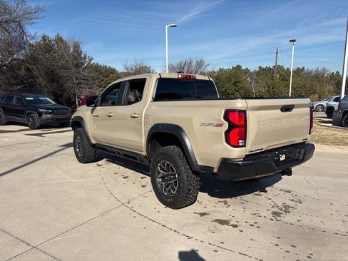 Used 2023 Chevrolet Colorado ZR2 w/ ZR2 Convenience Package III image 7