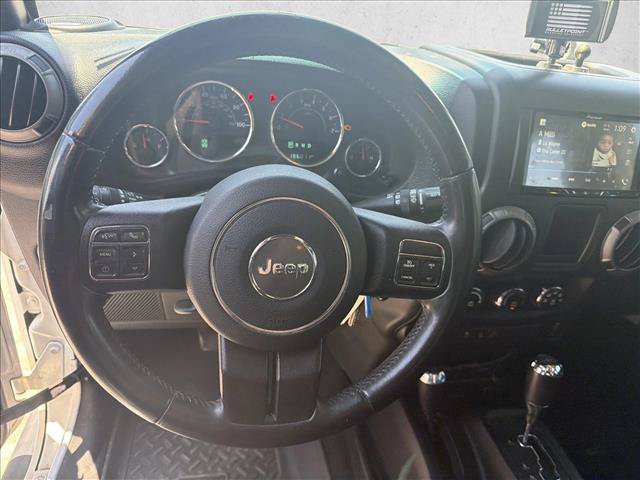 Used 2015 Jeep Wrangler Unlimited Sport w/ Connectivity Group AWD/4WD image 12