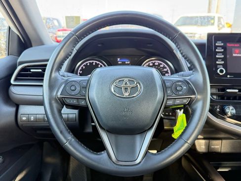Used 2024 Toyota Camry SE FWD image 13