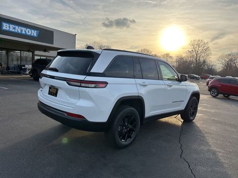 New 2026 Jeep Grand Cherokee Altitude AWD/4WD image 5