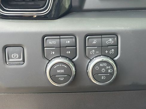 Used 2026 GMC Sierra 1500 AT4X AWD/4WD image 10