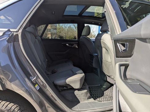 Used 2019 Audi Q8 Premium AWD/4WD image 35