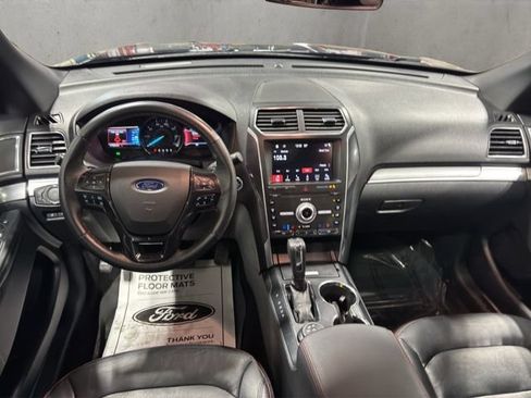 Used 2019 Ford Explorer Sport AWD/4WD image 7