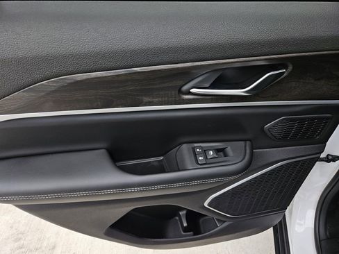 New 2026 Jeep Grand Cherokee Limited RWD image 15