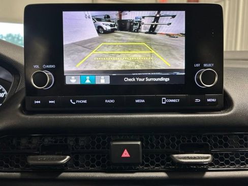 Certified 2023 Honda HR-V LX image 32