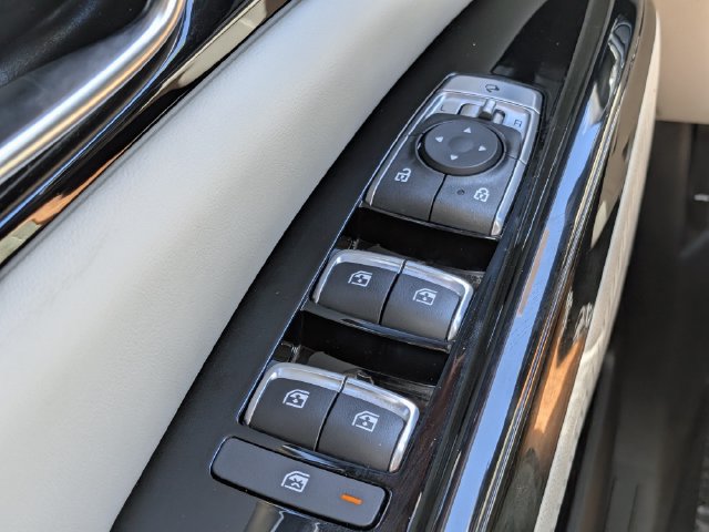 Certified 2024 Kia Carnival SX Prestige FWD image 25