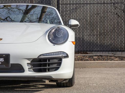 Used 2016 Porsche 911 Carrera image 7