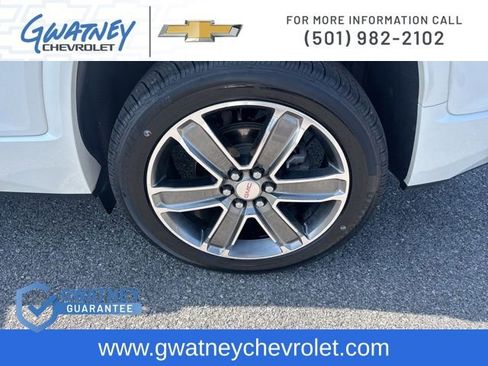 Used 2019 GMC Acadia Denali w/ Technology Package FWD image 10