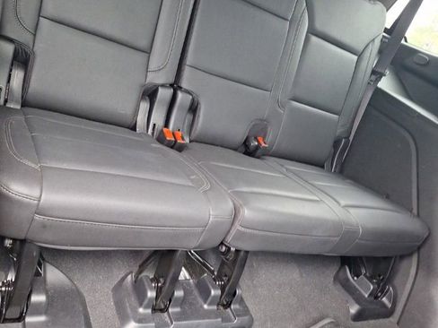 Used 2021 Chevrolet Tahoe Z71 image 32