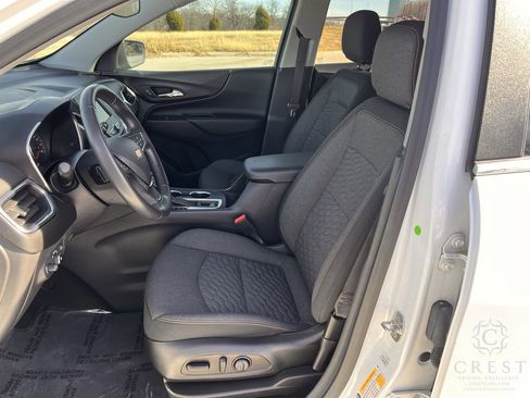 Used 2021 Chevrolet Equinox LT image 23