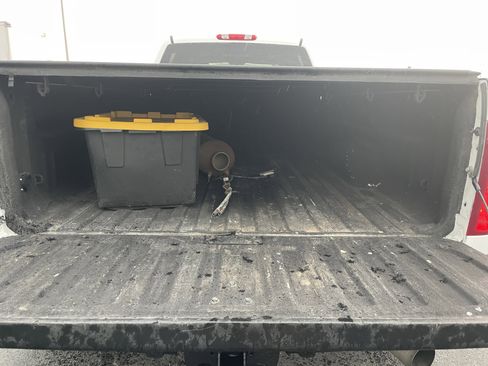 Used 2011 GMC Sierra 3500 Denali image 10