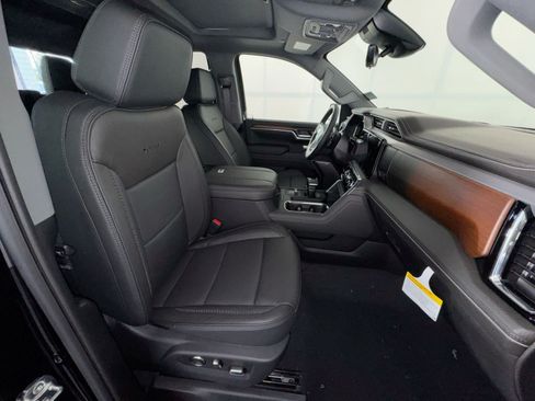 New 2026 GMC Sierra 1500 Denali AWD/4WD image 28