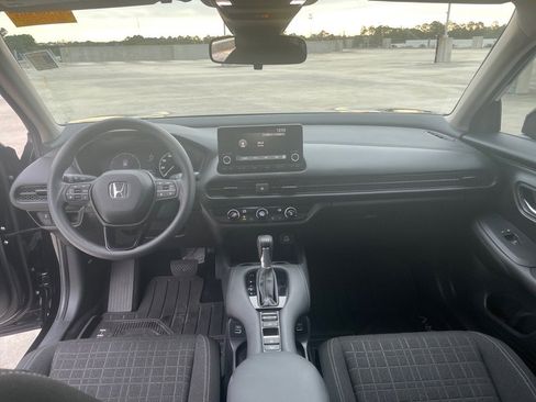 Certified 2023 Honda HR-V LX image 18
