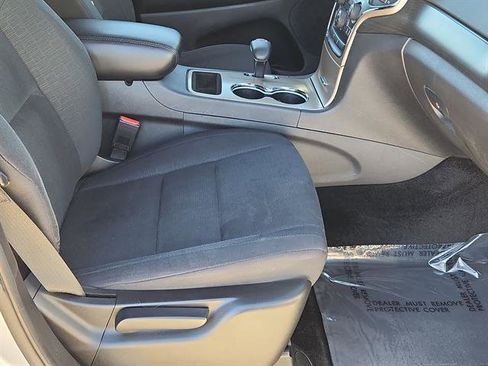 Used 2015 Jeep Grand Cherokee Laredo w/ Quick Order Package 23E image 12