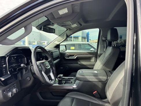 Used 2022 GMC Sierra 1500 SLT image 4