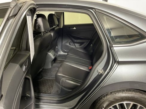 Used 2019 Volkswagen Jetta S image 31