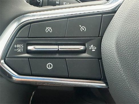 New 2026 Chevrolet Traverse LT w/ Sun and Wheel Package image 13