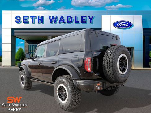 New 2025 Ford Bronco Badlands image 8