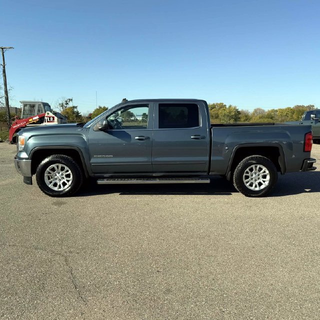 Used 2014 GMC Sierra 1500 SLE w/ SLE Value Package AWD/4WD image 2