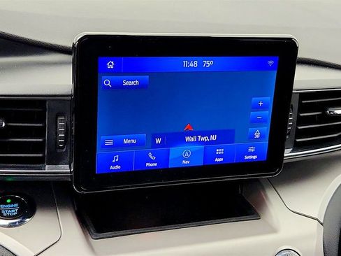 Used 2020 Ford Explorer XLT w/ Equipment Group 202A AWD/4WD image 20
