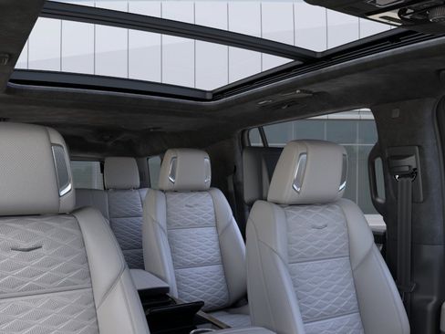 New 2026 Cadillac Escalade ESV Platinum Sport AWD/4WD image 24