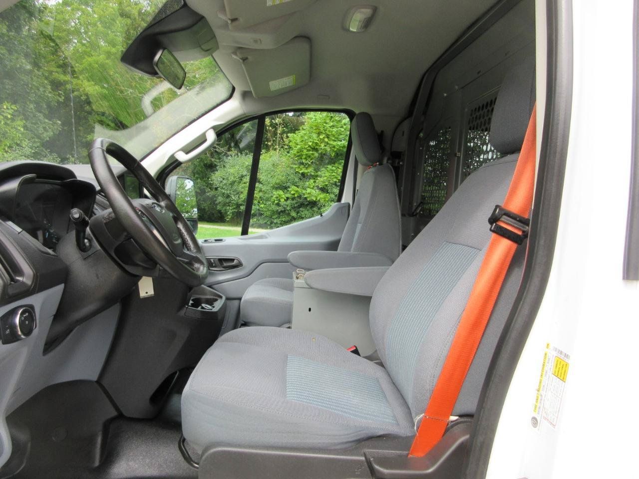 Used 2018 Ford Transit 150 148 Low Roof RWD image 33