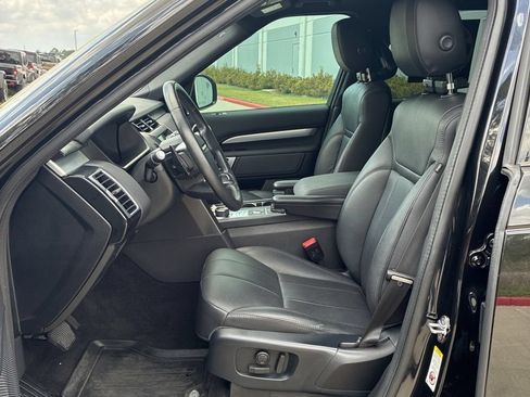 Used 2020 Land Rover Discovery Landmark AWD/4WD image 5
