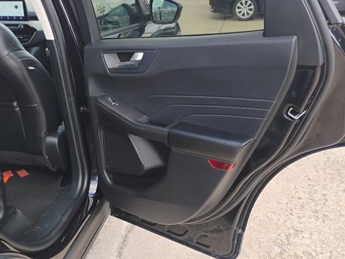 Used 2021 Ford Escape SEL image 18