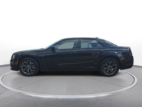 Used 2015 Chrysler 300 S AWD/4WD image 8